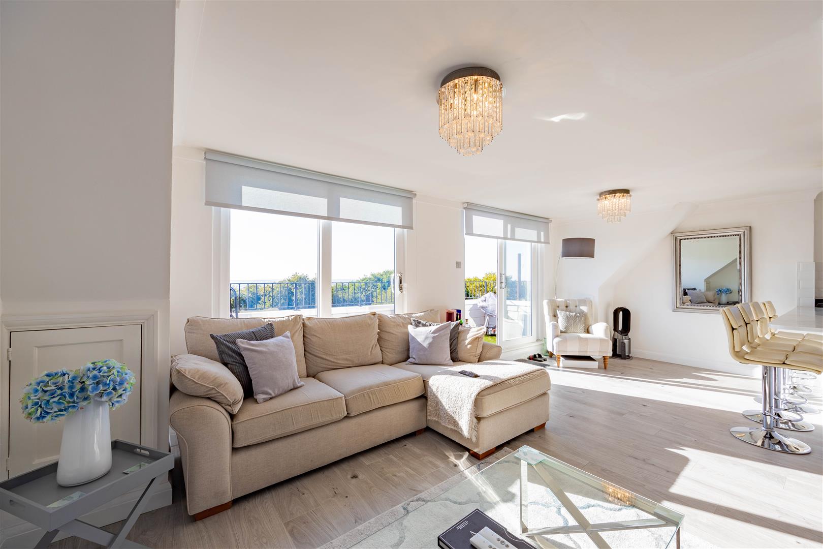 Appointmoor The Ridgeway, Chalkwell